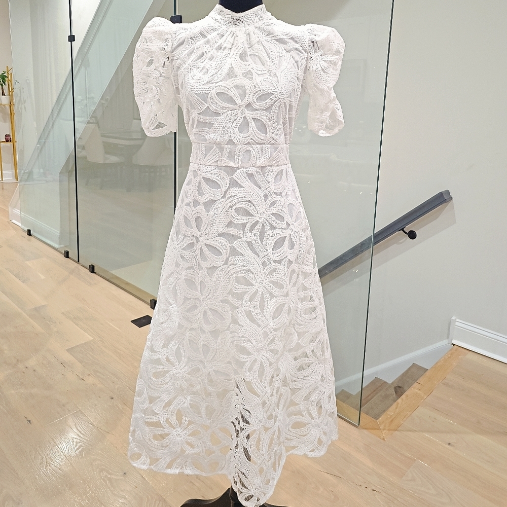 Elegant White Lace Midi Dress with Puff Sleeves
